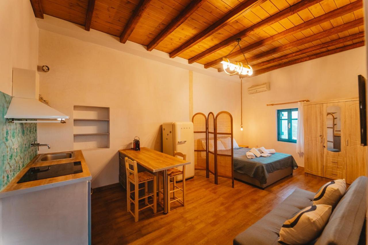 Kythera Secrets Suites Viaradika Екстериор снимка
